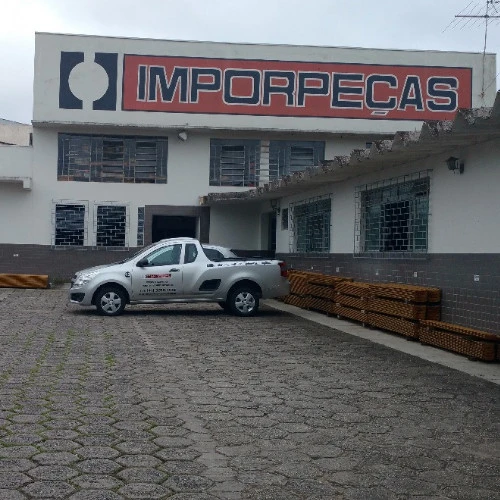 IMPORPEÇAS fornece materiais para tratores pesados